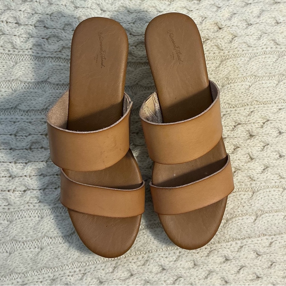 Universal Thread Tan Double Strap Block Heel Slid… - image 3